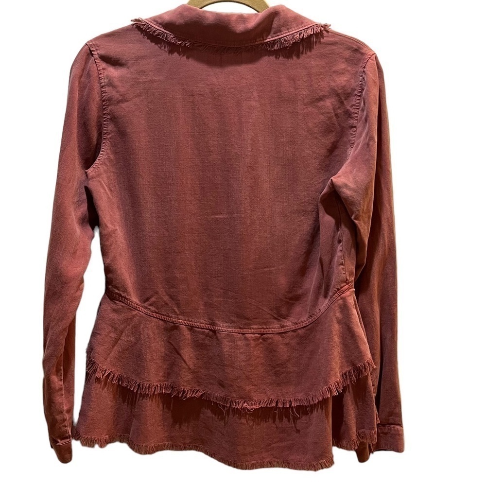 Cloth & Stone Tencel Red Chambray Peplum Button Down Top Frayed Hem Sz XS - Picture 4 of 10